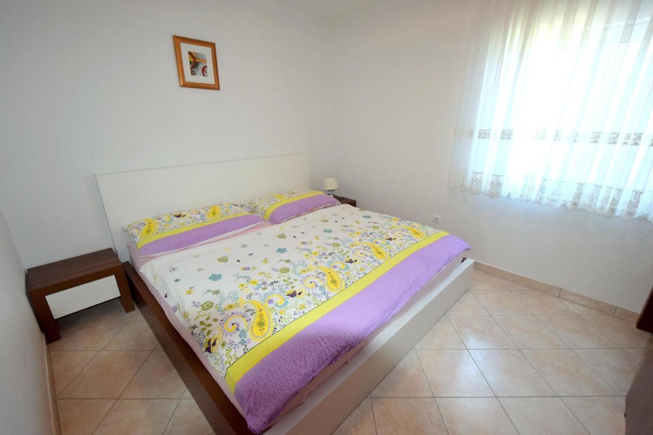 Apartments Gabrijel Malinska Luaran gambar