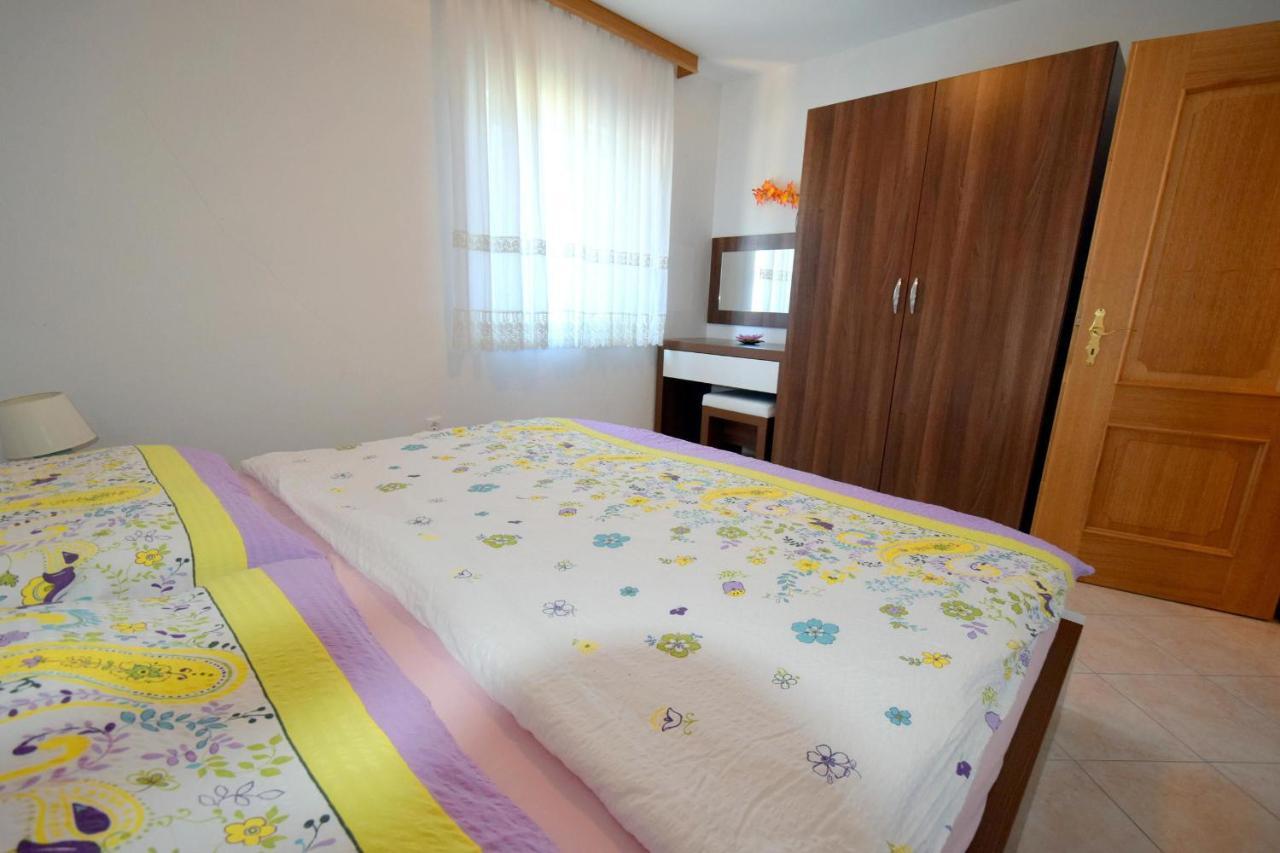 Apartments Gabrijel Malinska Luaran gambar