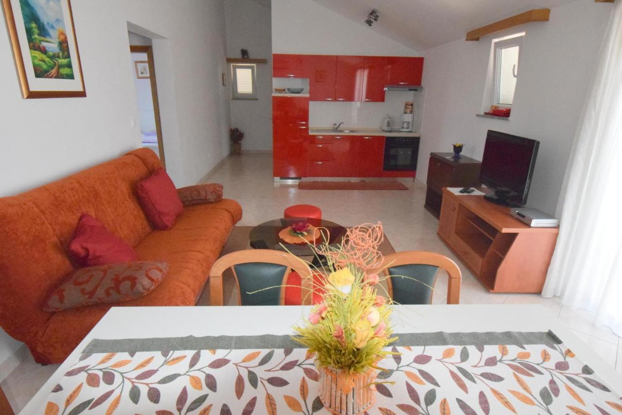 Apartments Gabrijel Malinska Luaran gambar