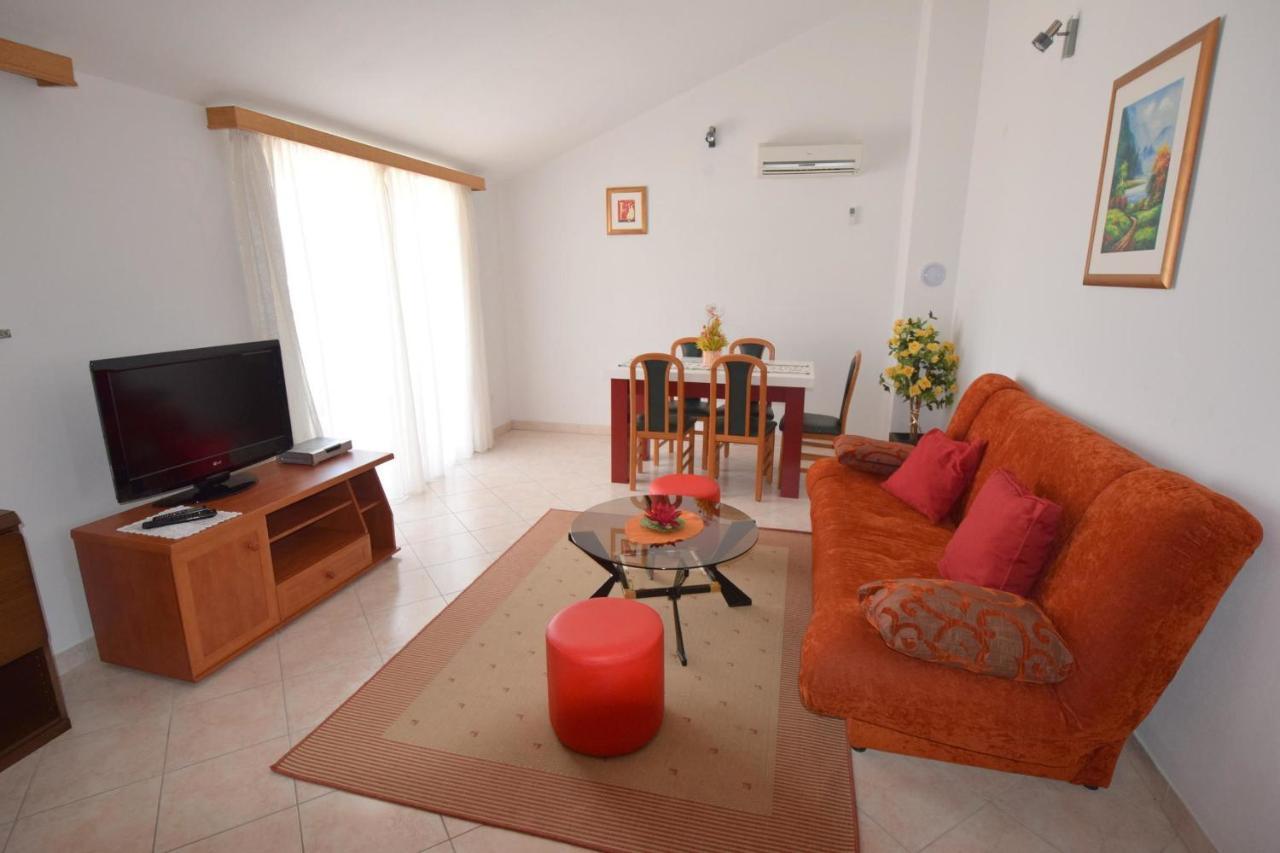 Apartments Gabrijel Malinska Luaran gambar