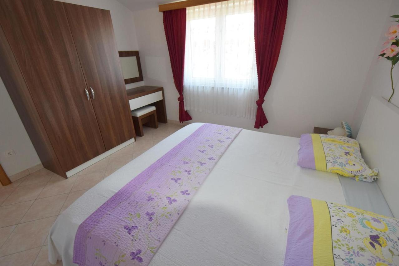 Apartments Gabrijel Malinska Luaran gambar