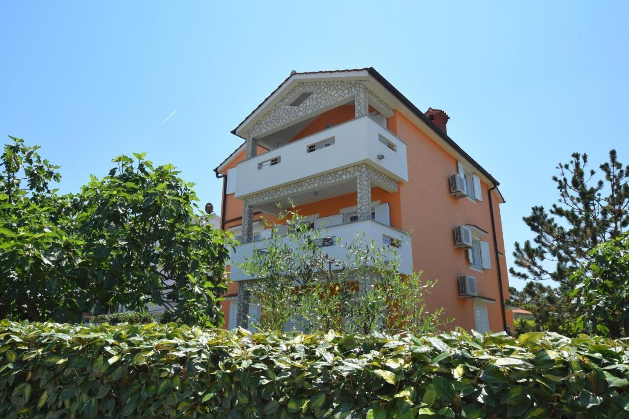 Apartments Gabrijel Malinska Luaran gambar